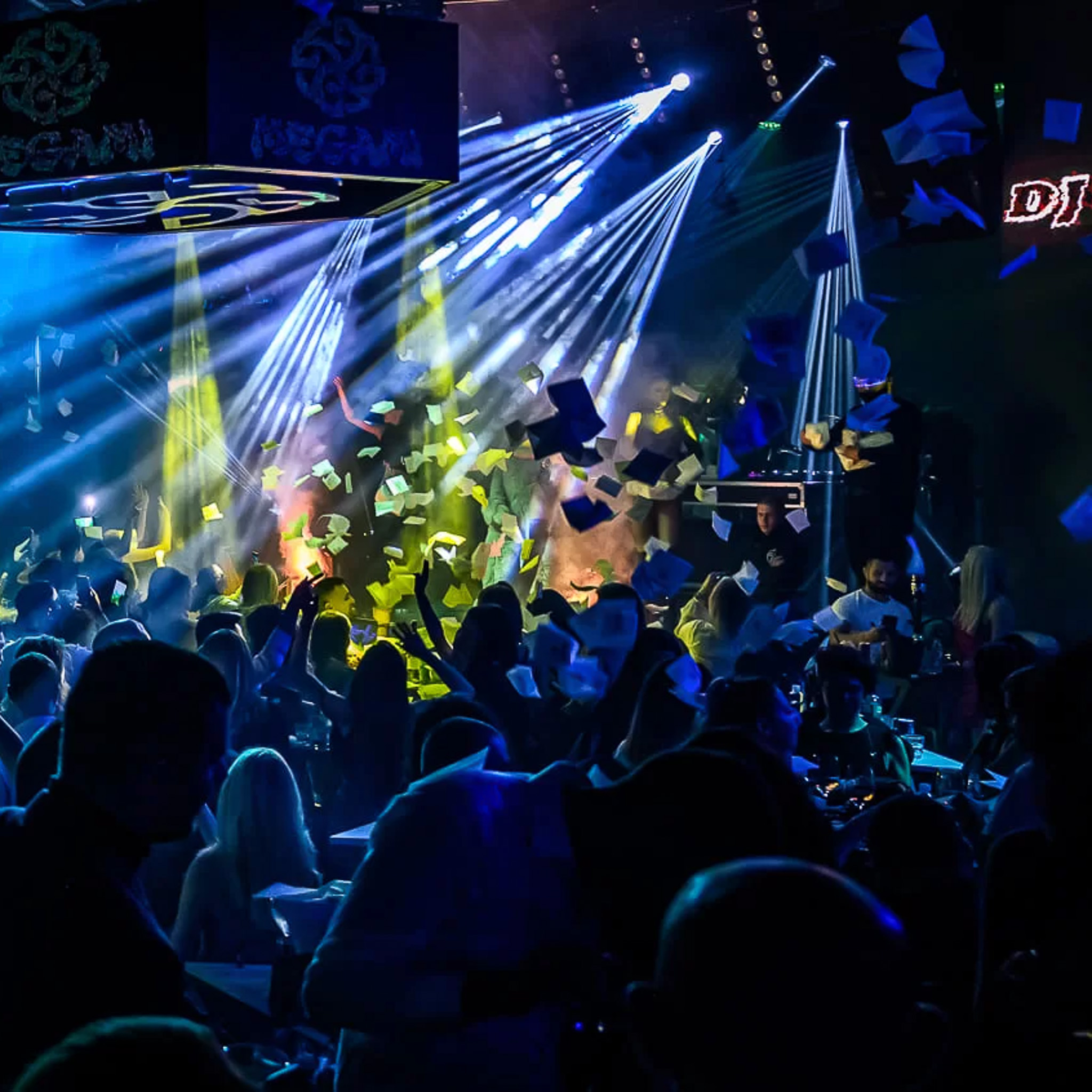 סיקרט סופיה חיי לילה