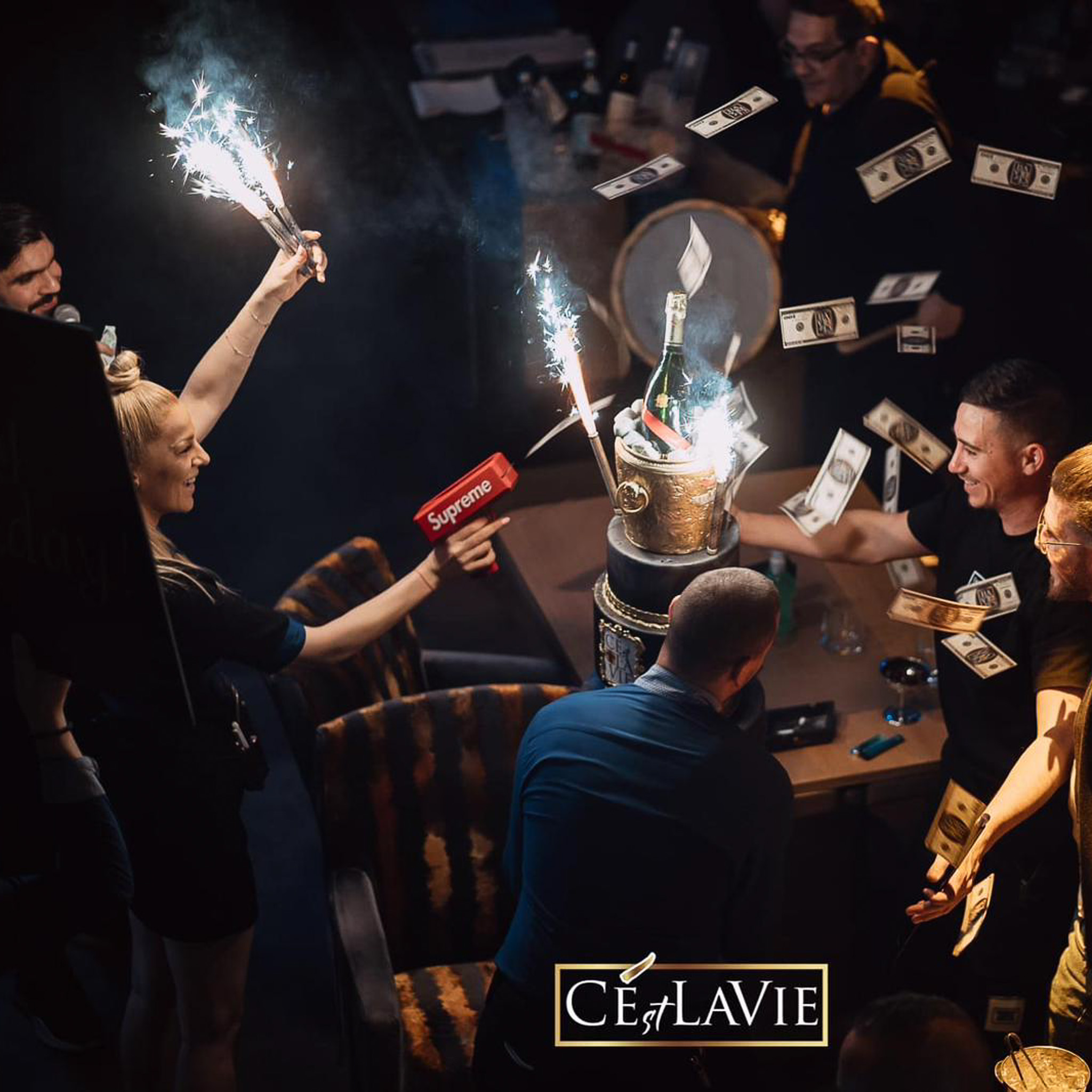 סיקרט סופיה חיי לילה